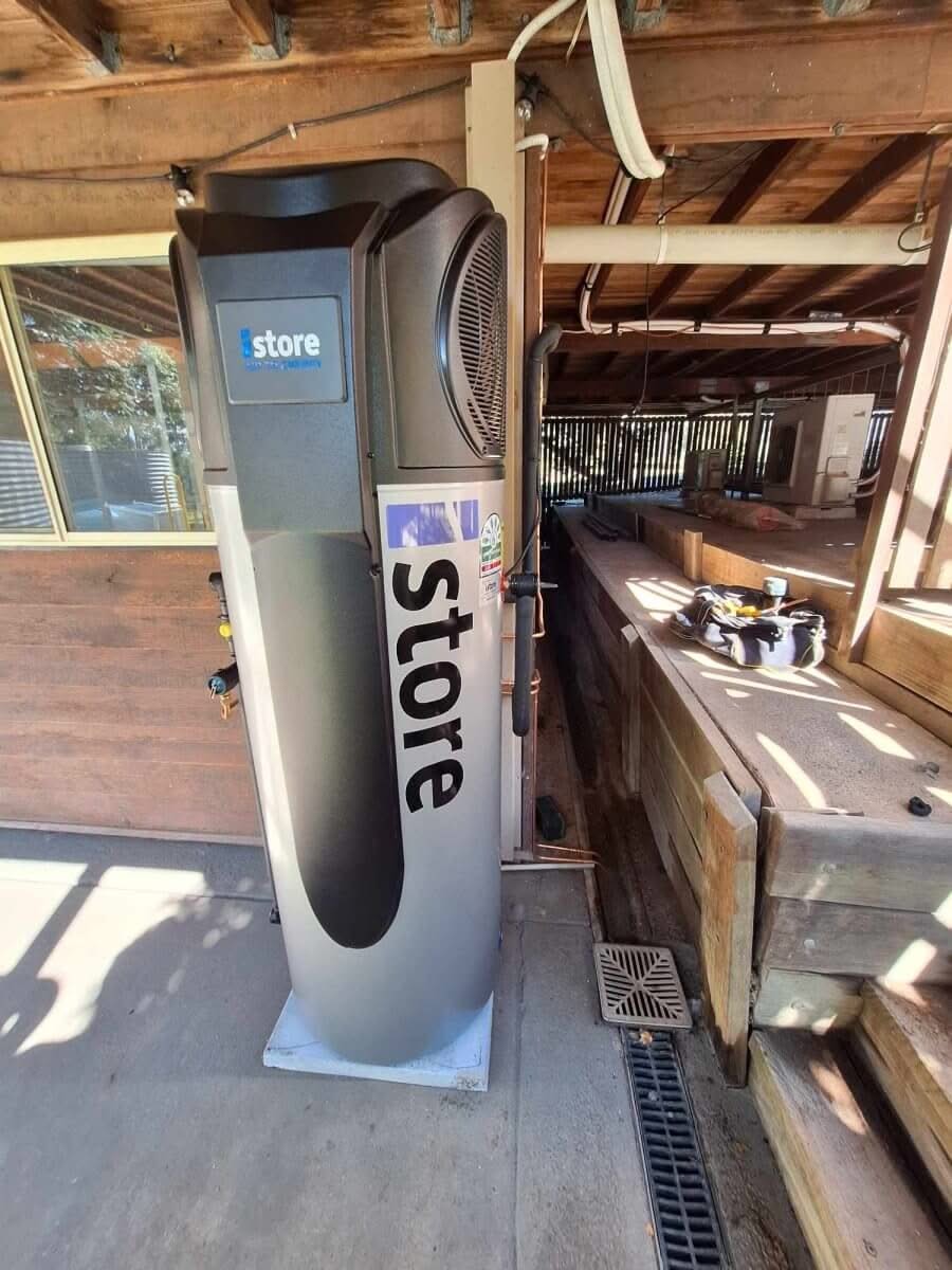 iStore vs Emerald Energy Heat Pump Hot Water Systems: Which Brand Is Better?