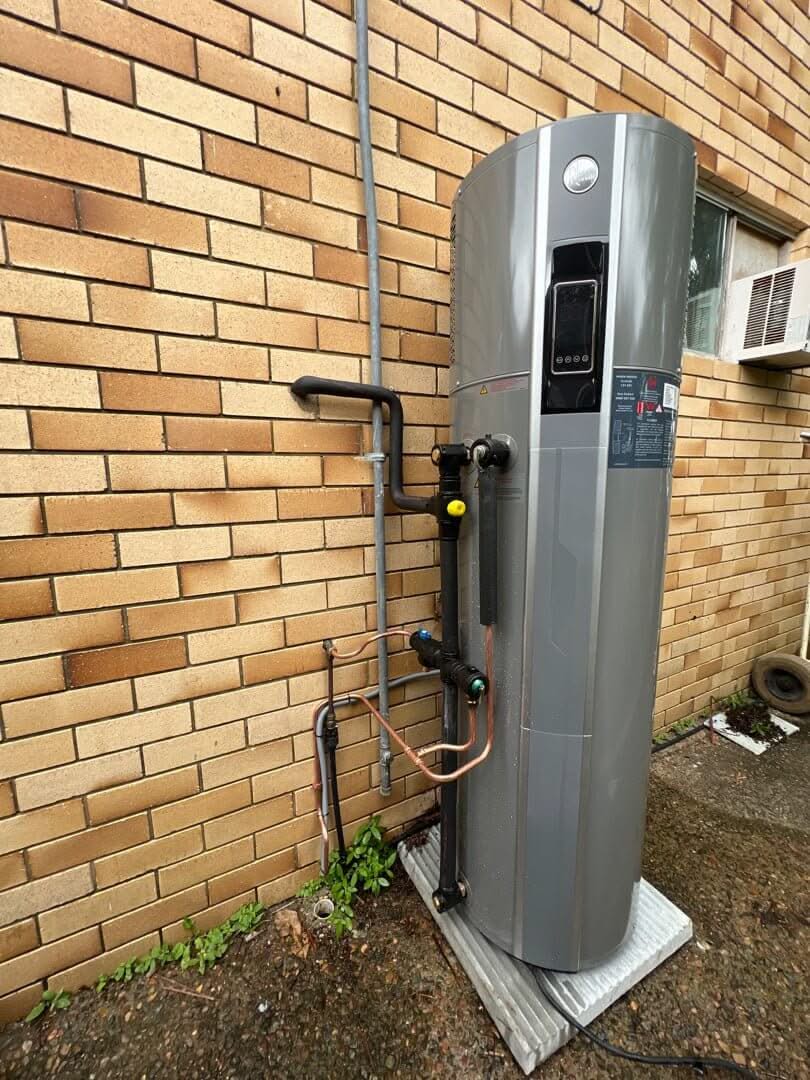 Rheem vs iStore Heat Pump Hot Water Systems: Which Brand Is Better?