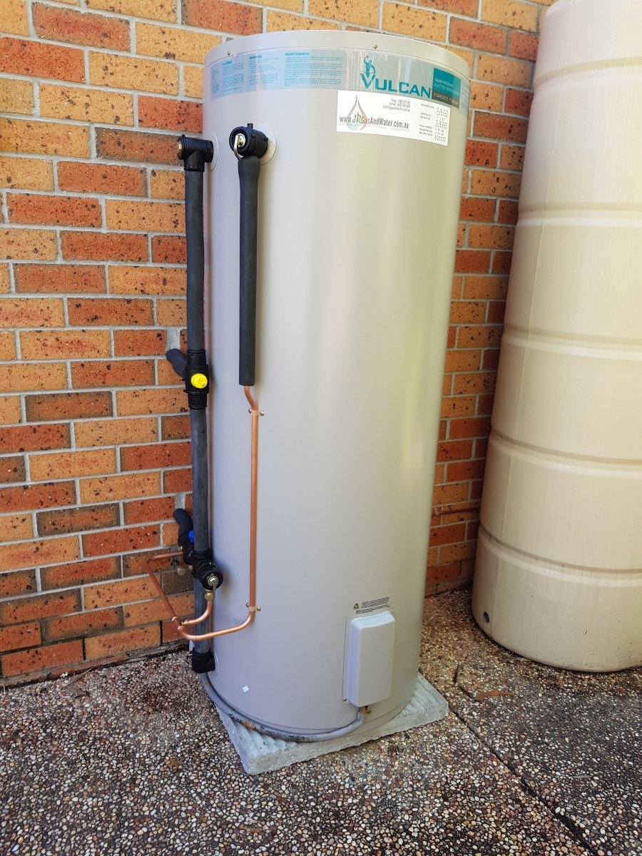 Instant Gas vs Electric Hot Water Systems: Which Is Better?